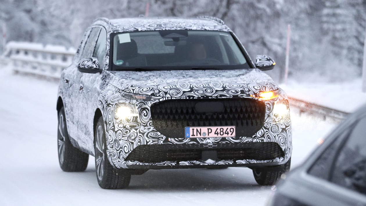 New 2025 Audi Q7 thirdgeneration luxury SUV spied for the first time